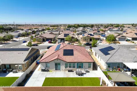 View/Area - 2030 Donatello St E, Lancaster, CA 93535 photo 3 of 4