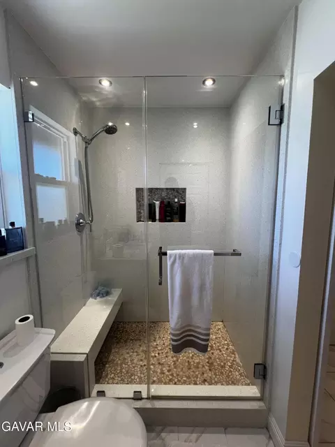Bath - 41060 E 158th Street East St, Lancaster, CA 93535 photo 5 of 9