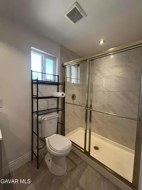 Bath - 41060 E 158th Street East St, Lancaster, CA 93535 photo 6 of 9