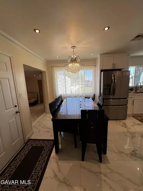 Dining - 41060 E 158th Street East St, Lancaster, CA 93535 photo 1 of 2