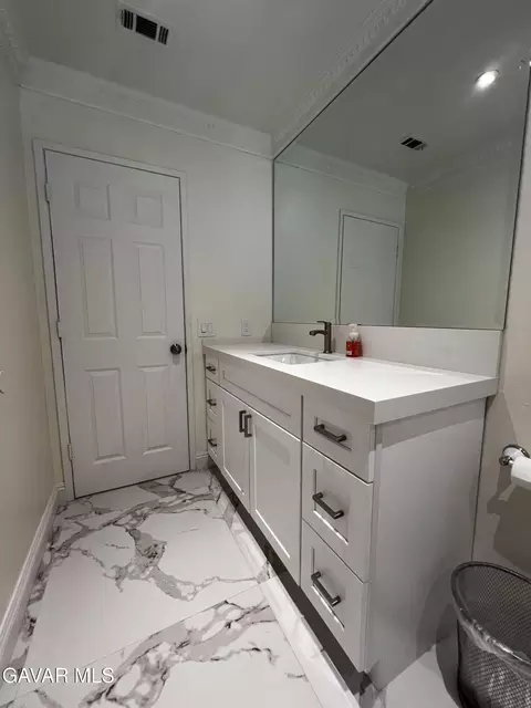 Bath - 41060 E 158th Street East St, Lancaster, CA 93535 photo 3 of 9