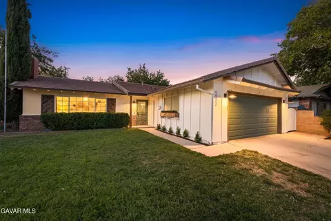 1127 Avenue J-11 W, Lancaster, CA 93534