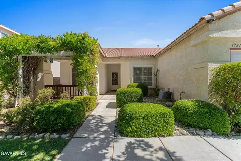 1721 Ave H-4 W, Lancaster, CA 93534 photo 2