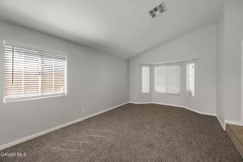 Living - 2125 Oldfield St, Lancaster, CA 93535 photo 2 of 4