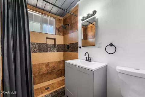 Bath - 24254 Chaparral Ave, Boron, CA 93516 photo 2 of 2