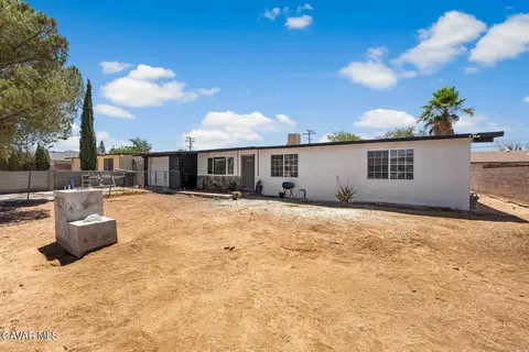 Exterior - 24254 Chaparral Ave, Boron, CA 93516 photo 6 of 8