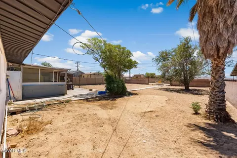 Exterior - 24254 Chaparral Ave, Boron, CA 93516 photo 2 of 8
