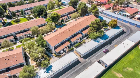 View/Area - 44550 15th St E UNIT 1, Lancaster, CA 93535 photo 11 of 11