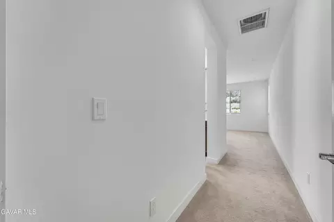 Entry Way - 3884 Saddle Dr, Palmdale, CA 93551 photo 5 of 7