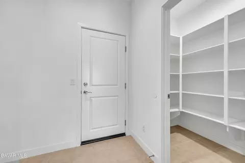 Entry Way - 3884 Saddle Dr, Palmdale, CA 93551 photo 3 of 7
