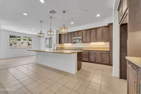 Kitchen - 3884 Saddle Dr, Palmdale, CA 93551 photo 1 of 1