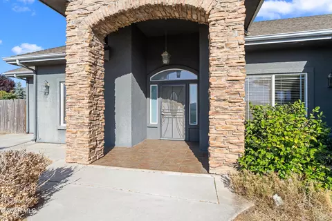 Other - 18050 Rawhide Ct, Tehachapi, CA 93561 photo 1 of 7