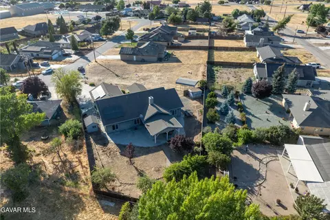 View/Area - 18050 Rawhide Ct, Tehachapi, CA 93561 photo 3 of 6