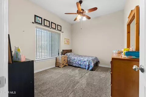 Bedroom - 18050 Rawhide Ct, Tehachapi, CA 93561 photo 3 of 3
