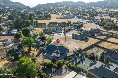 View/Area - 18050 Rawhide Ct, Tehachapi, CA 93561 photo 6 of 6