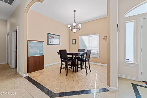 Dining - 18050 Rawhide Ct, Tehachapi, CA 93561 photo 1 of 1