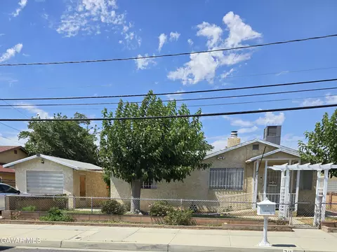 711 Avenue K4 E, Lancaster, CA 93535 photo 2