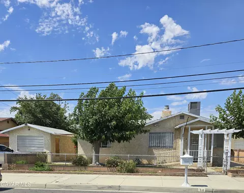 711 Avenue K4 E, Lancaster, CA 93535