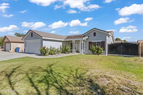 6210 Avenue J5 W, Lancaster, CA 93536