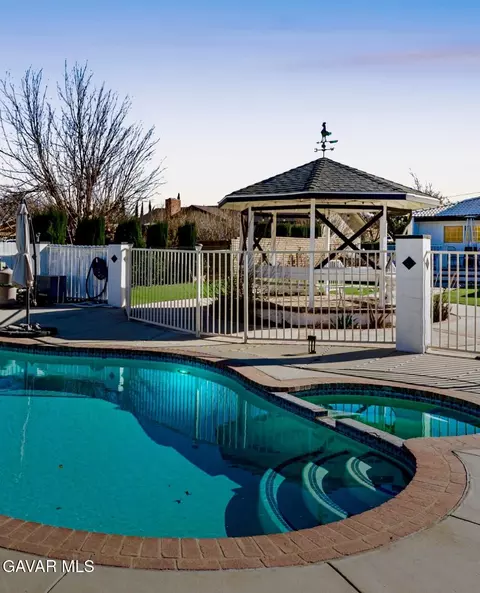 4803 Ave M10 W, Lancaster, CA 93536
