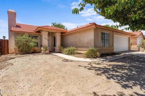 3609 Scherer Dr, Rosamond, CA 93560