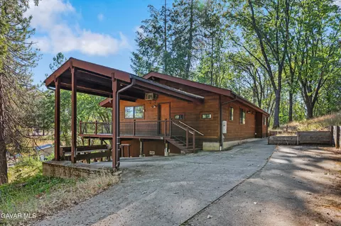 10111 Newtown Rd, Nevada City, CA 95959