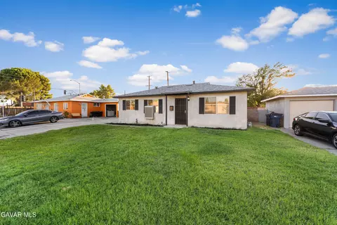 Exterior - 44411 Kingtree Ave, Lancaster, CA 93534 photo 1 of 7