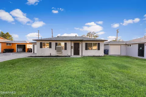 44411 Kingtree Ave, Lancaster, CA 93534