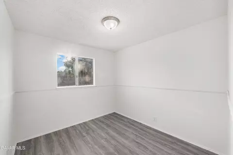 Bedroom - 44411 Kingtree Ave, Lancaster, CA 93534 photo 3 of 6