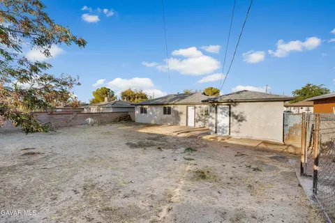 Exterior - 44411 Kingtree Ave, Lancaster, CA 93534 photo 4 of 7