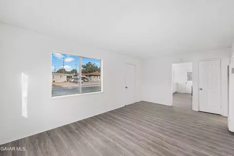 Living - 44411 Kingtree Ave, Lancaster, CA 93534 photo 5 of 6