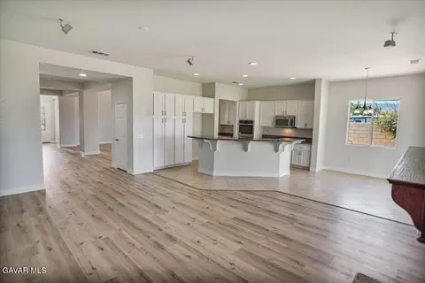 41729 Firenze St, Lancaster, CA 93536 photo 9