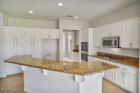 41729 Firenze St, Lancaster, CA 93536 photo 10