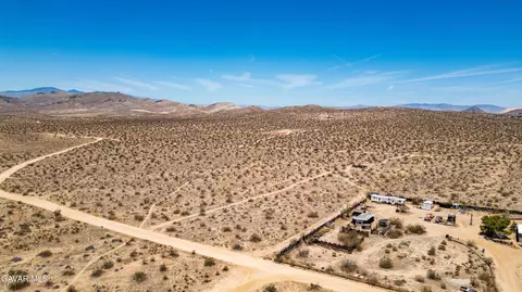 2 Beaudette, Rosamond, CA 93560 photo 3