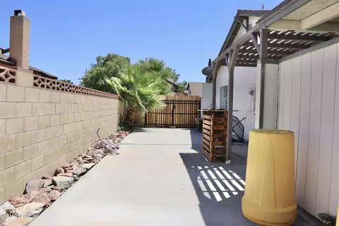 1033 Caperton St, Lancaster, CA 93535 photo 34
