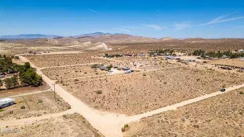 2 Stevenson St, Rosamond, CA 93560 photo 6