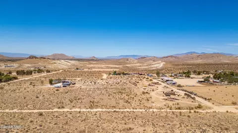 1 Stevenson St, Rosamond, CA 93560 photo 4