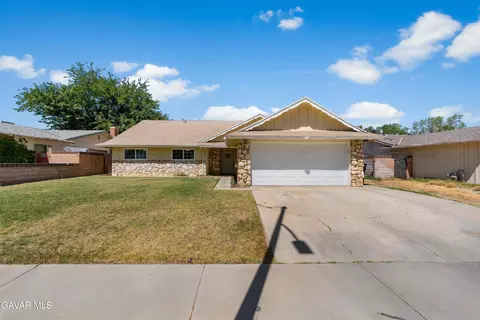 43861 Elm Ave, Lancaster, CA 93534