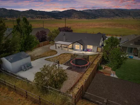 View/Area - 27800 Crofun Rd, Tehachapi, CA 93561 photo 1 of 5