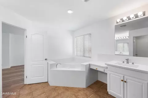 43446 Honeybee Ln, Lancaster, CA 93536 photo 21