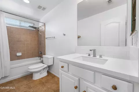 43446 Honeybee Ln, Lancaster, CA 93536 photo 24