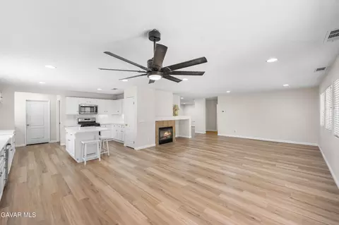 43446 Honeybee Ln, Lancaster, CA 93536 photo 12