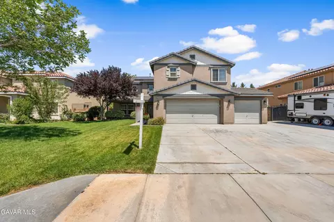 43446 Honeybee Ln, Lancaster, CA 93536 photo 3