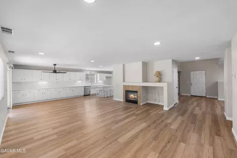 43446 Honeybee Ln, Lancaster, CA 93536 photo 9
