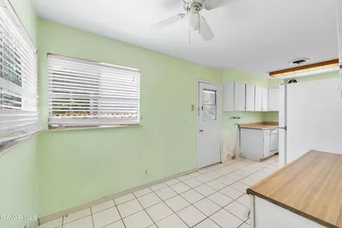 44909 Andale Ave, Lancaster, CA 93535 photo 9