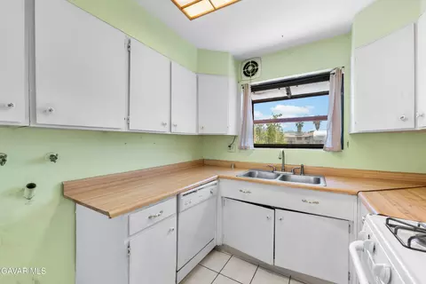 44909 Andale Ave, Lancaster, CA 93535 photo 14