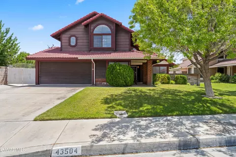 Exterior - 43504 Alep St, Lancaster, CA 93536 photo 2 of 3