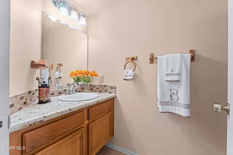 Bath - 43504 Alep St, Lancaster, CA 93536 photo 1 of 3