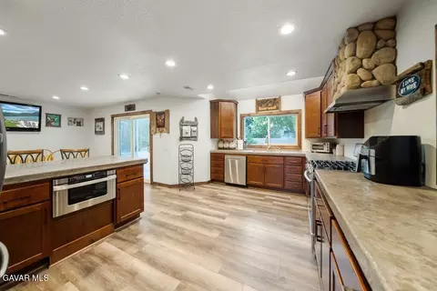 Kitchen - 2037 Ave R 10 E, Palmdale, CA 93550 photo 3 of 3