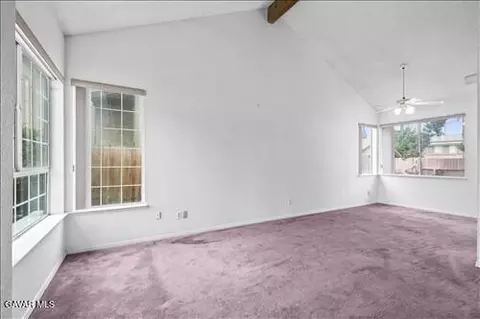 Living - 1134 Elm St, Tehachapi, CA 93561 photo 2 of 7